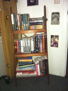 Post Thumbnail of On the Booklovers' Shelves: DRACONISMOI HAS BOOKSHELVES!!!